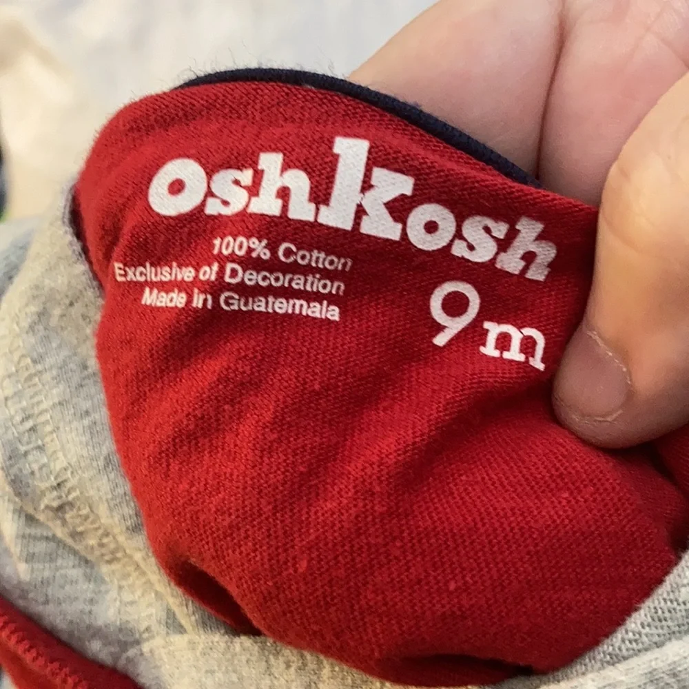 FINAL MARKDOWN Oshkosh Hooded T-shirt nine months